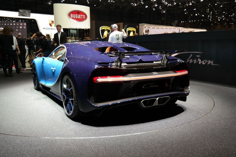 Bugatti Chiron 8.0 W16 (1500 Hp) AWD DSG